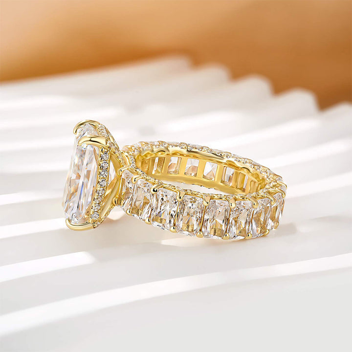 Gorgeous Radiant Cut Engagement Ring For Women In Sterling Silver