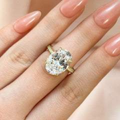 Excellent Oval Cut Sona Simulated Diamond Engagement Ring