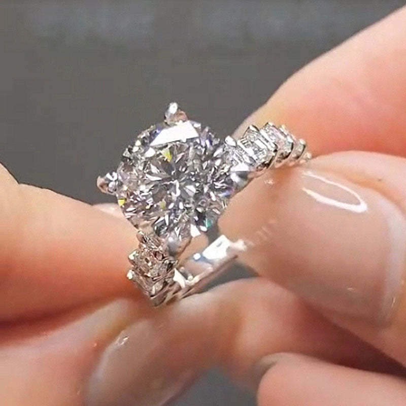 Maxine Luxury 4.0 CT Round Cut Engagement Ring