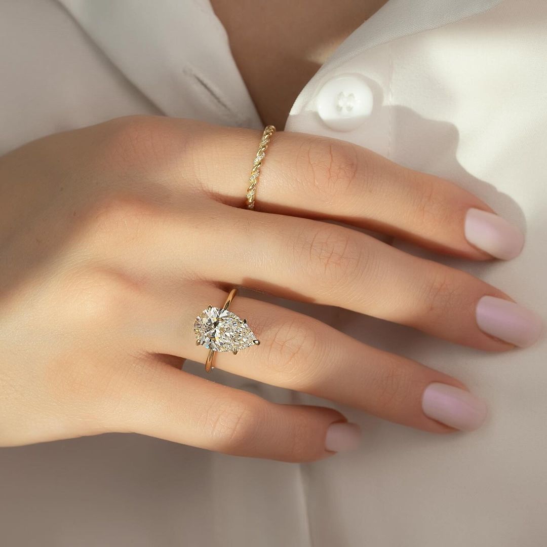 Maxine Classic 5 Prong 4.0 Ct Pear Cut Engagement Ring