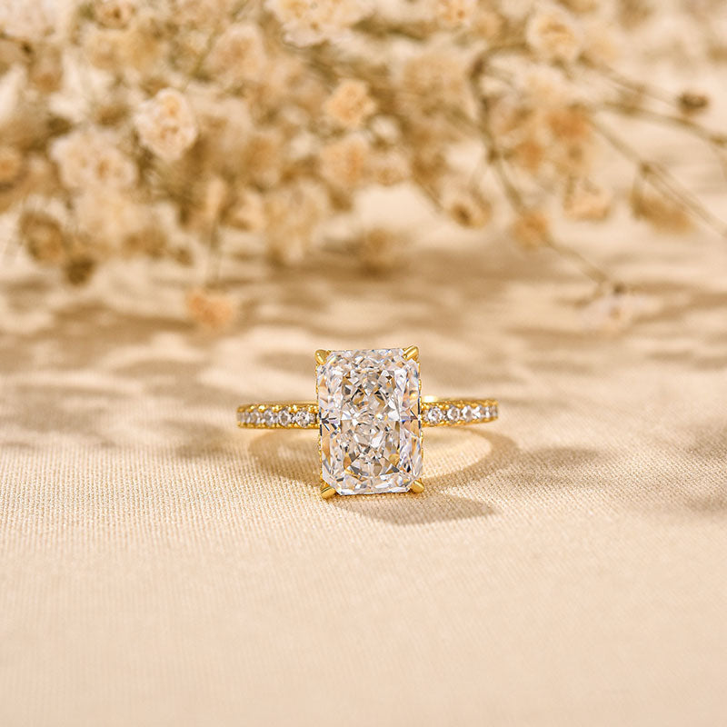 Elegant Radiant Cut Engagement Ring For Women In Sterling Silver