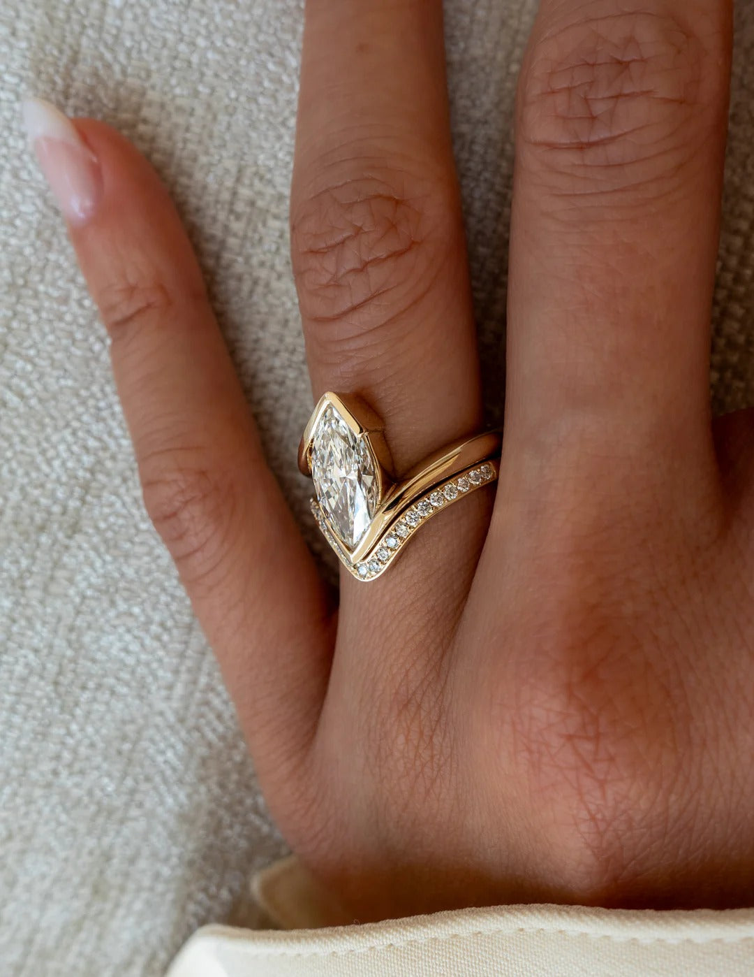 2 CT Vertical Marquise Half Bezel Rapture Ring With Band Bridal Ring